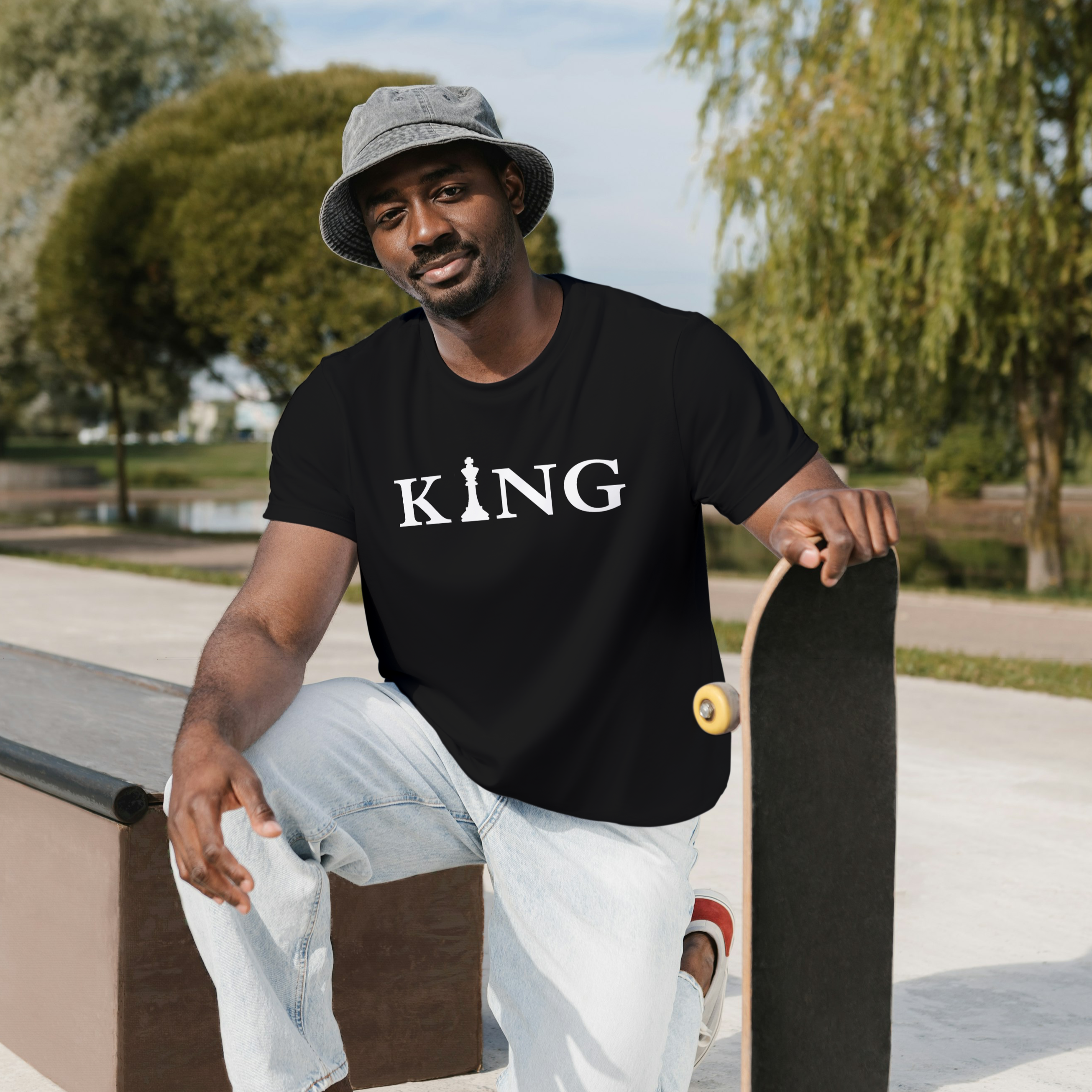King Shirt, Chess King T-shirt, Chess Top, Unisex shirts, Christmas Gift, Birthday Gift, Chess Gift, Great at Chess, Think Shirt, Strategic